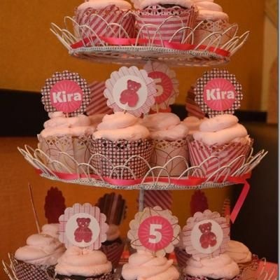 BuildABear_Birthday_Bash, pink, build a bear, cupcakes, food, dessert, buttercream, frosting, cupcake, birthday cupcakes, teddy bear