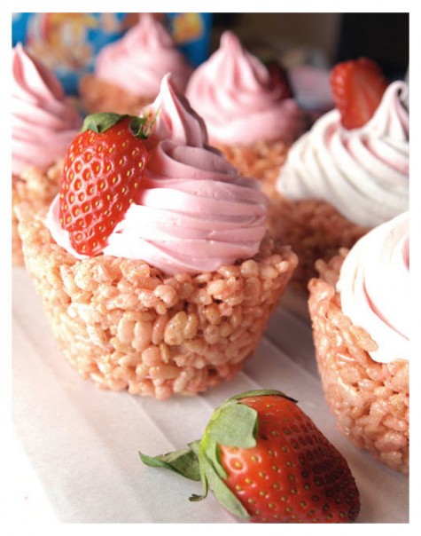 Strawberry_Rice_Krispie_Cupcake_Treats, cupcakepedia, dessert, cupcakes, food, cupcake
